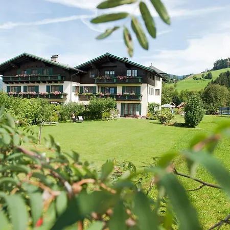 Kreuzer 招待所 3*