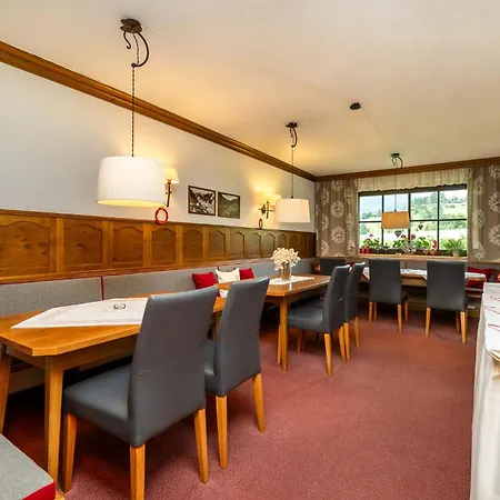 招待所 Kreuzer 3*