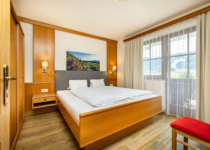 Kreuzer 3* פלאכאו