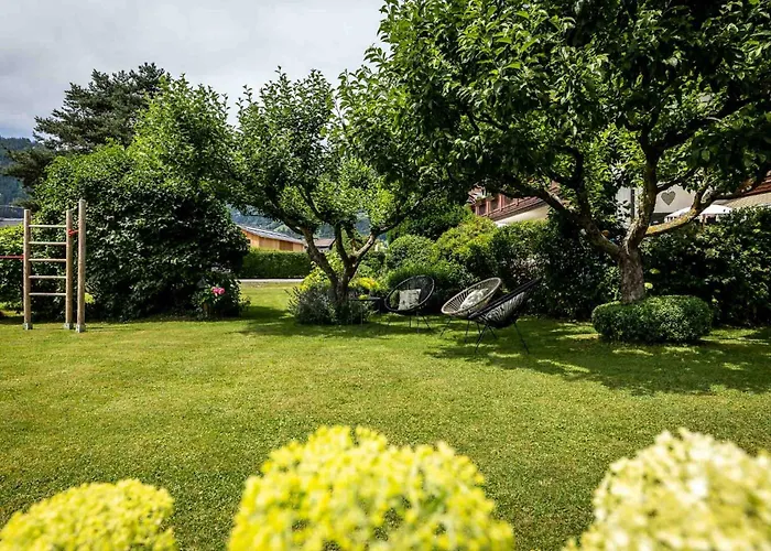 Kreuzer בית הארחה 3*